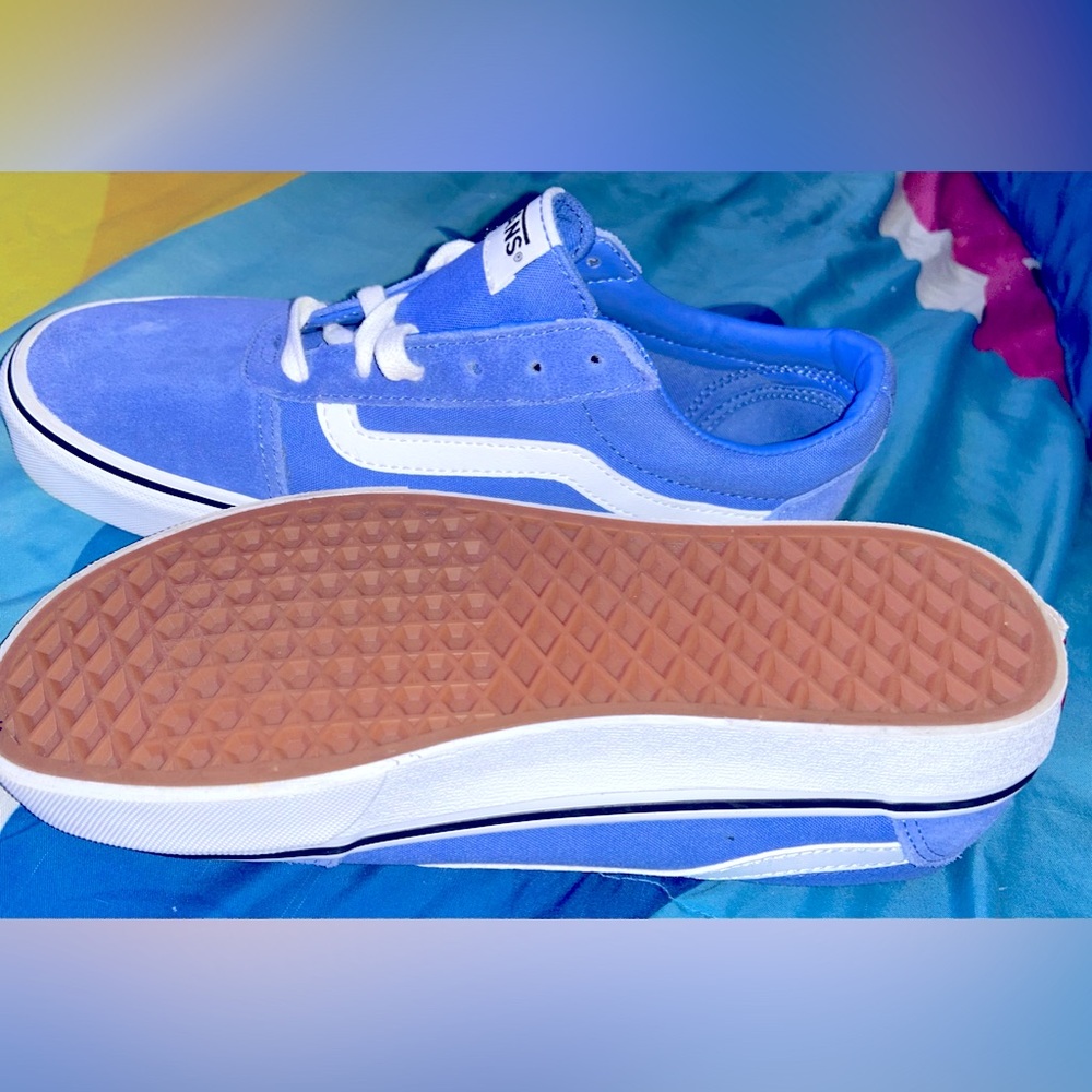 Suede (Sky Blue) Vans